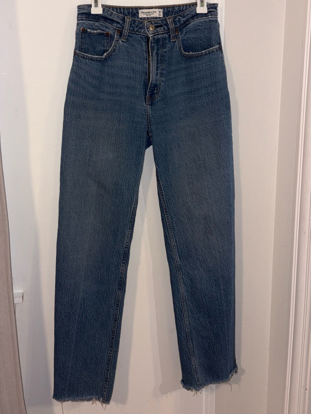 Abercrombie "Curve Love High Rise 90s Relaxed Jean"
